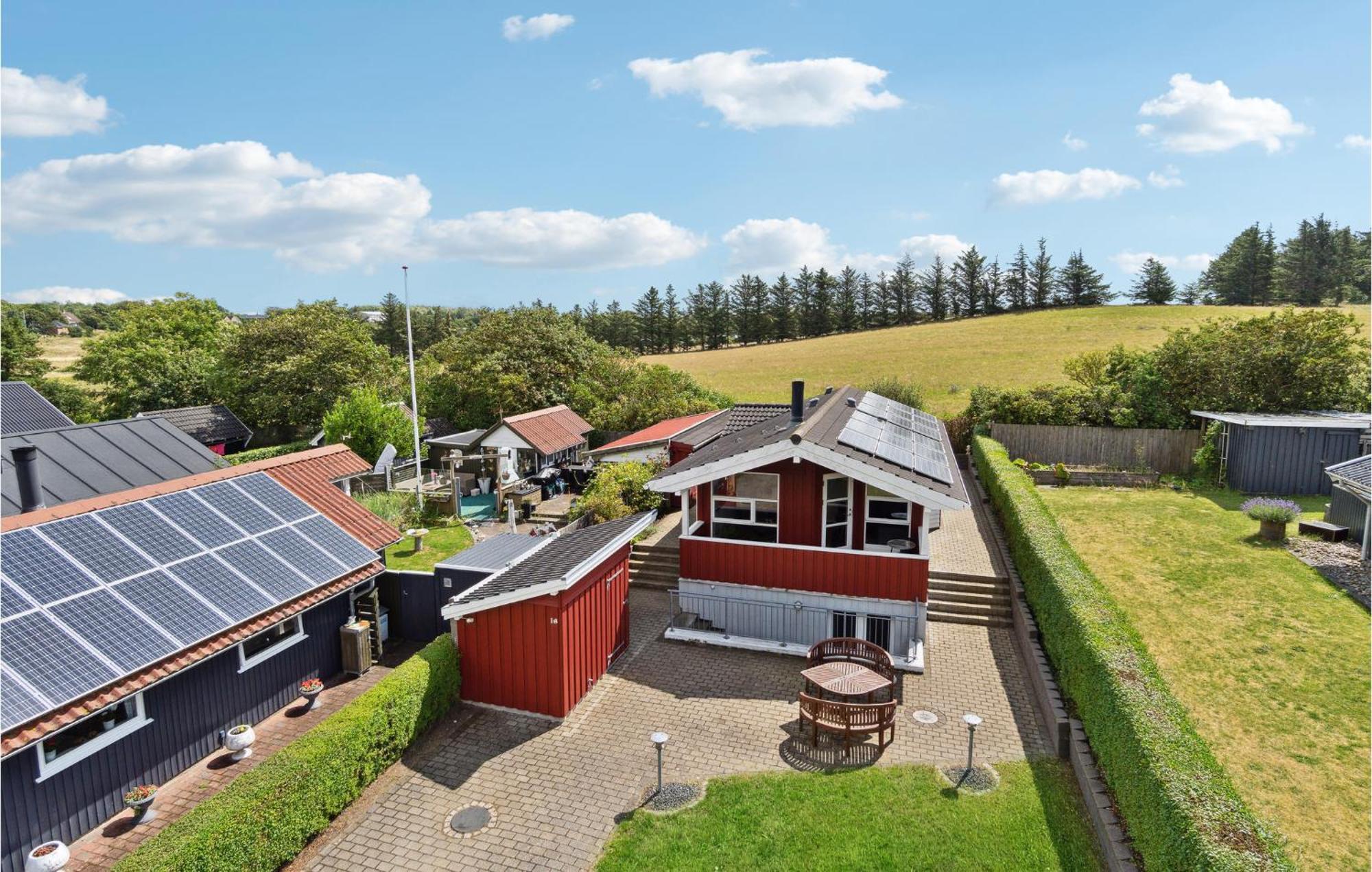 Stunning Home In Esbjerg V With Kitchen Exterior photo