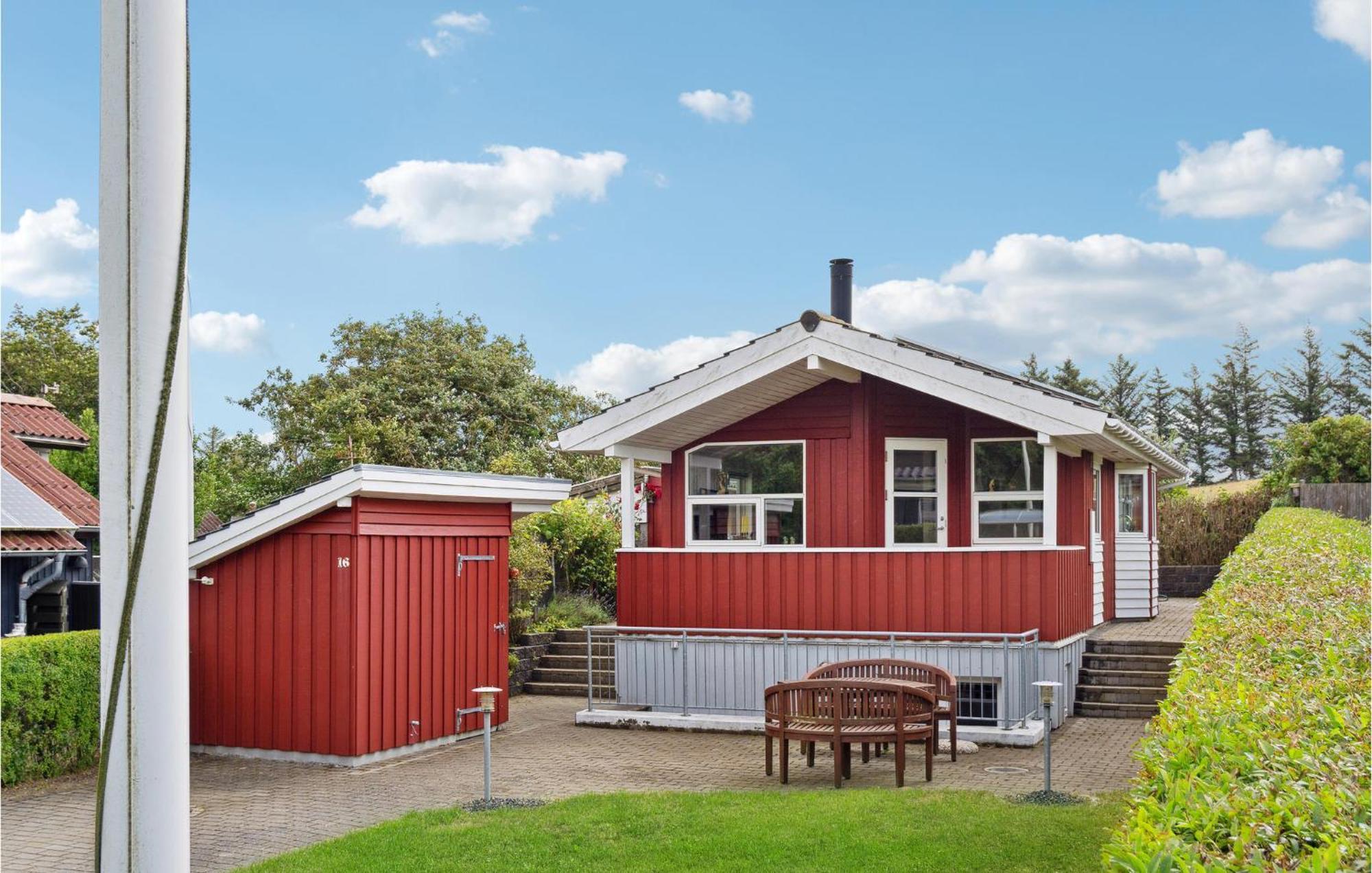 Stunning Home In Esbjerg V With Kitchen Exterior photo